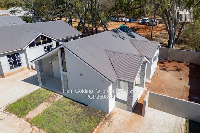 Neatly Built 3-Bedroom Townhouse
