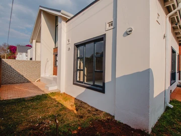 2 Unit Townhouse Complex