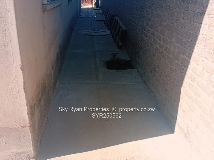 Masvingo, Victoria Range House For Sale