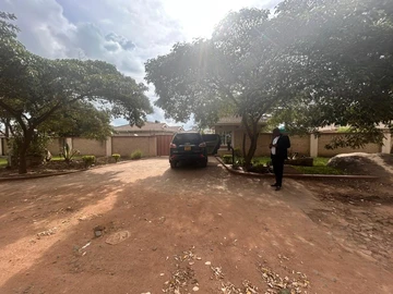 3 Bedroom Flat & Apartment