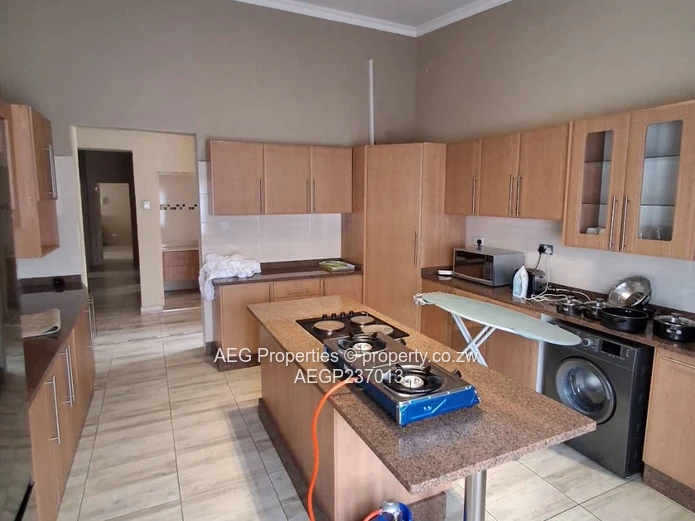 3 Bed Fully Furnished Townhouse To Rent Quinnington