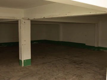 2 Bedroom Flat & Apartment