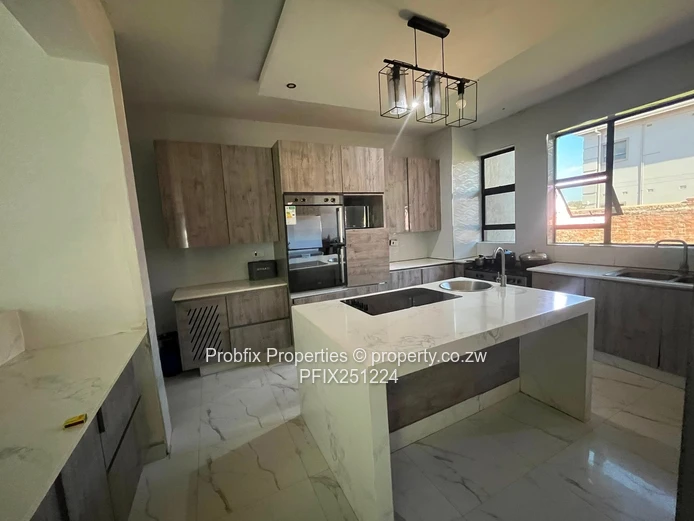 Mansion For Sale In Mt Pleasant Heights Phase 1