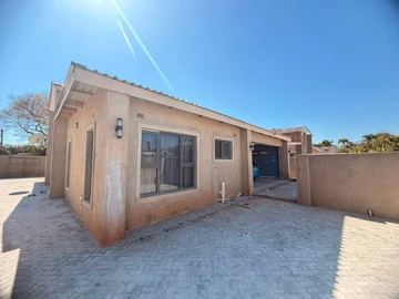 4 Bedroom Garden Flat