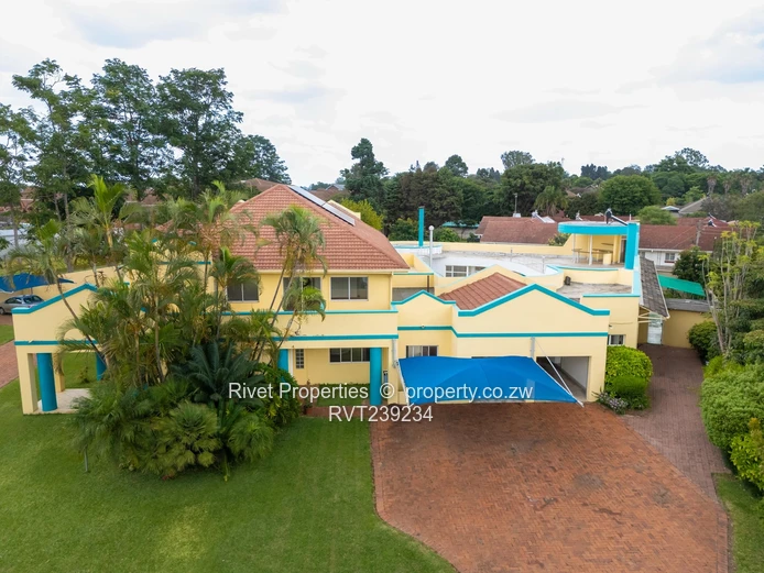 Massive  Property For Sale Suitable For Embassy, Office, Business Complex Etc