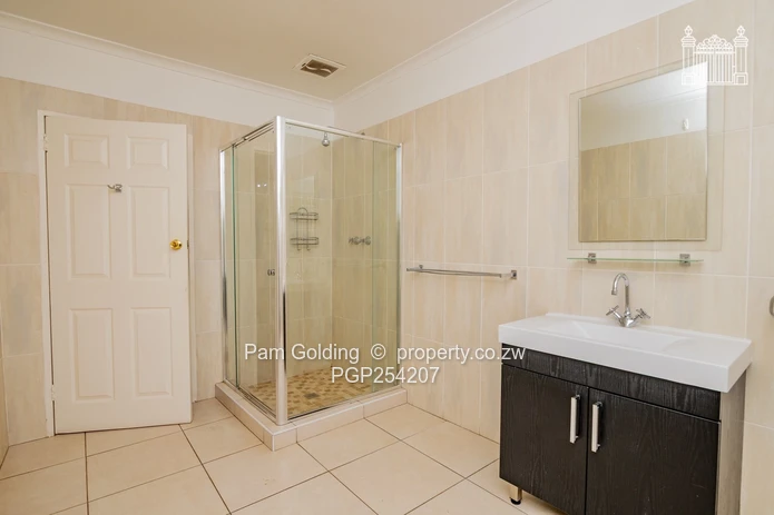 Immaculate Executive Home in Excellent location