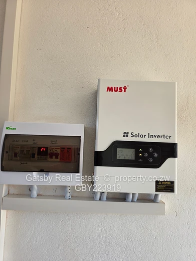 Charming 2-Bed Garden Flat in Greendale North with Pool & Solar (immediately available)