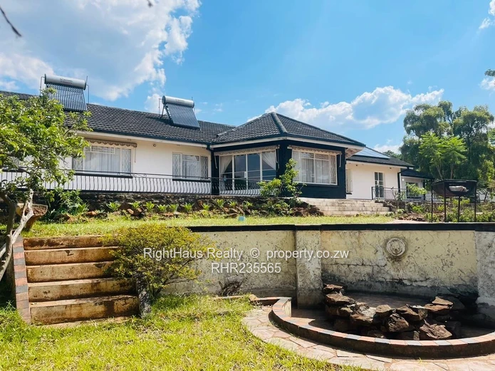 Stunning 5 Bedroom Family Home Available In Borrowdale