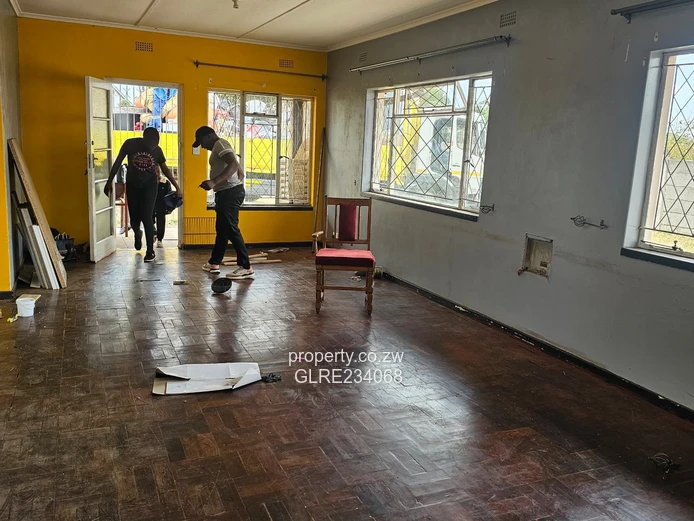 Spacious Corner Property in Mabelreign FORSALE 