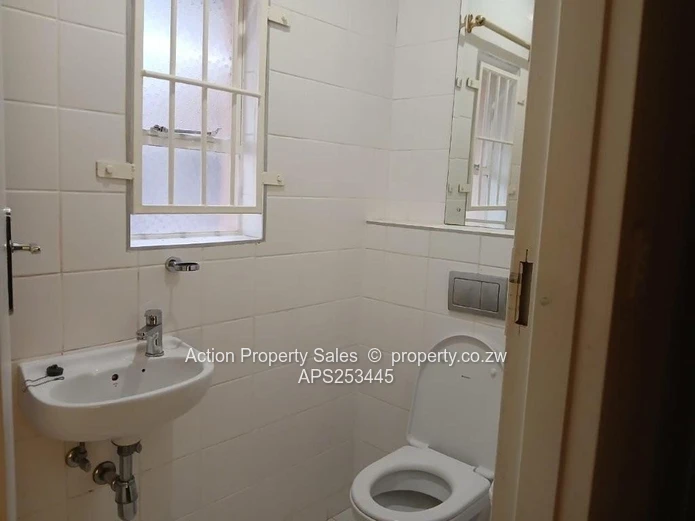 Very Neat Family Home To Rent! 