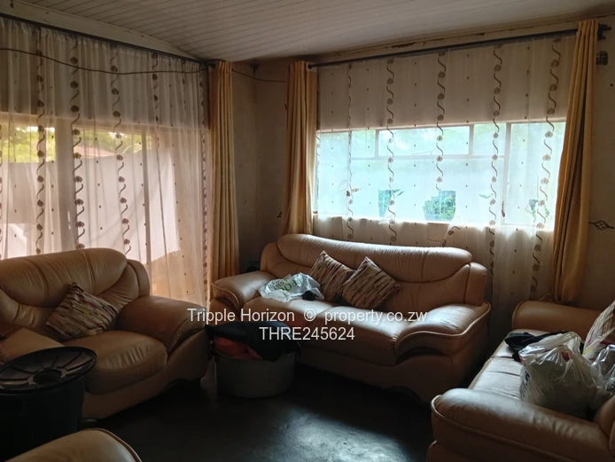 Gletwin Chishawasha 3 bedroom cottage for sale 