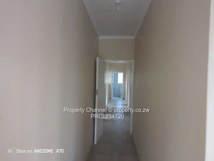 Spacious 4- Bed Cluster Home In Waterfalls, Harare