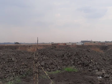 Commercial & Industrial Land