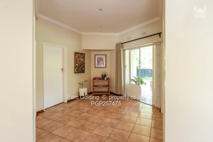 Well Presented Home In Highlands;4208 Sqms. (Sole Mandate)