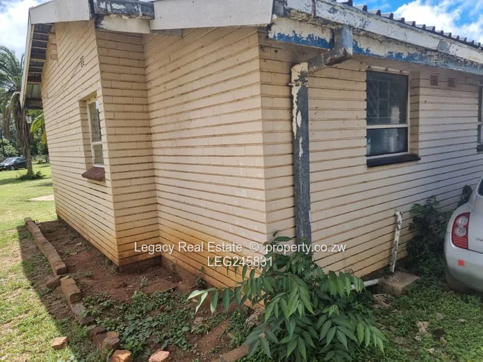 Subdivided Property With Development Potential In Old Marlborough