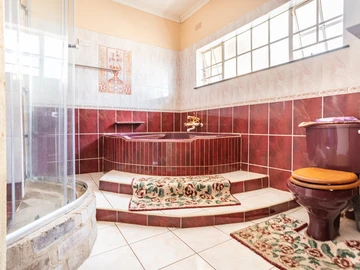 Commercial & Industrial Land