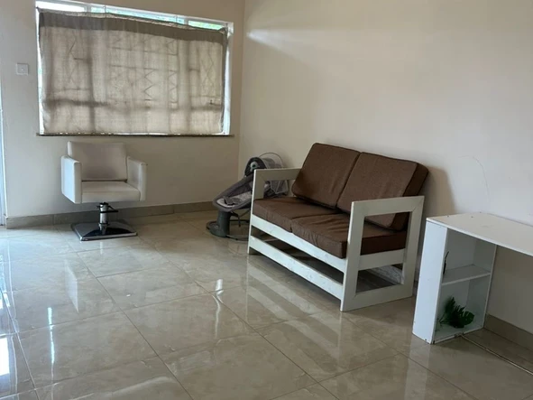 3 Bedroom Flat & Apartment