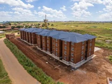 2 Bedroom Flat & Apartment