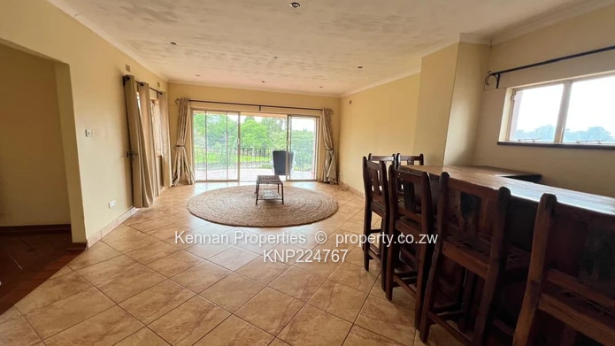 Family home close to Chisipite school 