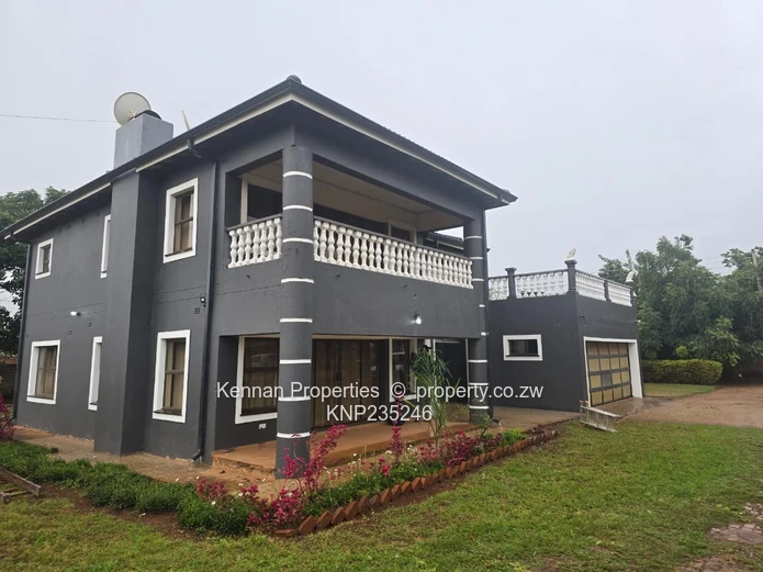 Spacious Home in Mt Pleasant Heights (Sole Mandate)