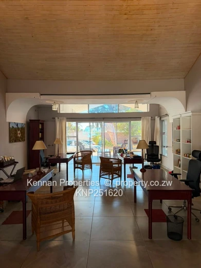 Prime office for rent in Pomona