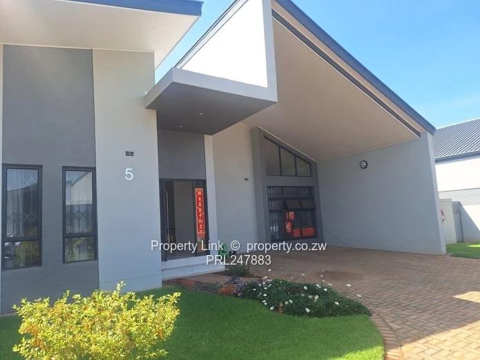 Freestanding 3 Bed Townhouse In A Secure Complex