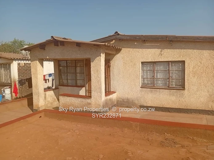 Kambuzuma 6 House For Sale
