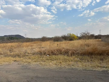 Commercial & Industrial Land