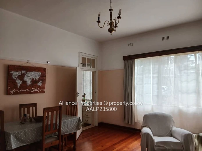 Spacious Simplex 2-Bedroom Flat with Garage & Playground Access