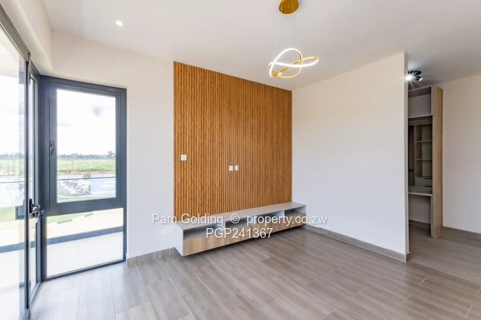 Ready to Move in Apartment in Great Location (Sole Mandate)