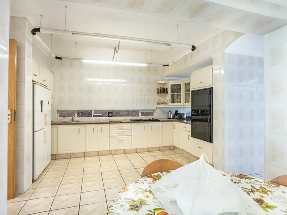 3 Bedroom Flat & Apartment