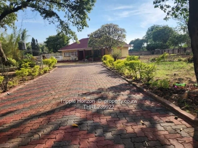 4-Bed Waterfalls Home on 3200m² with Driveway & Borehole