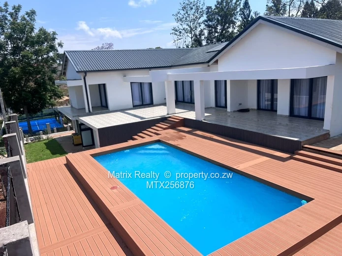 5 Bed Luxury Home In Glen Lorne
