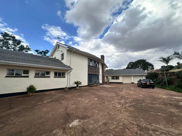 6 Bedroom House