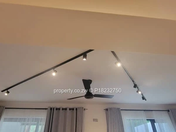 3 bedroomed garden flat to rent