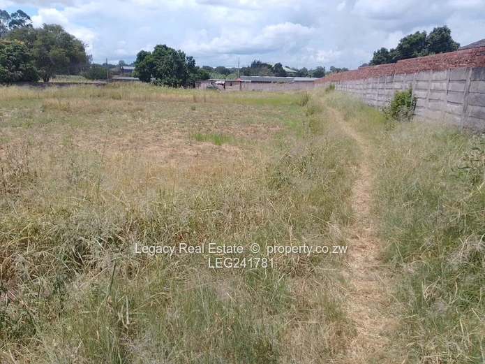 4,009m² Waterfalls Stand — Tarred Road, Water & Sewer