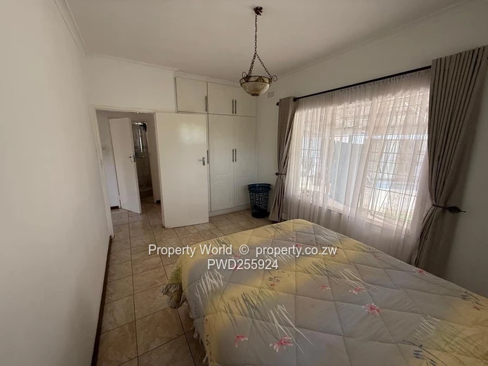 3 Bedroom House To Let In Braeside