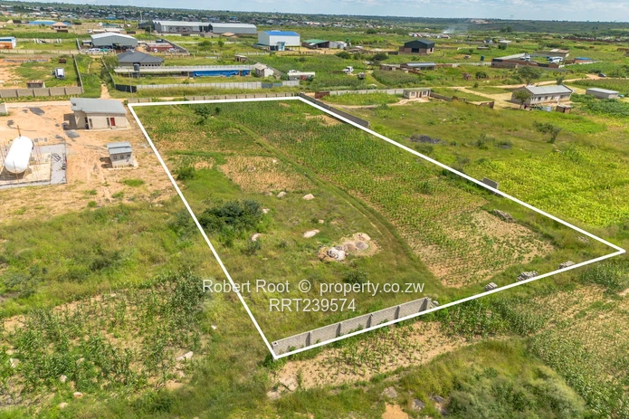 Commercial industrial stand in Chitungwiza