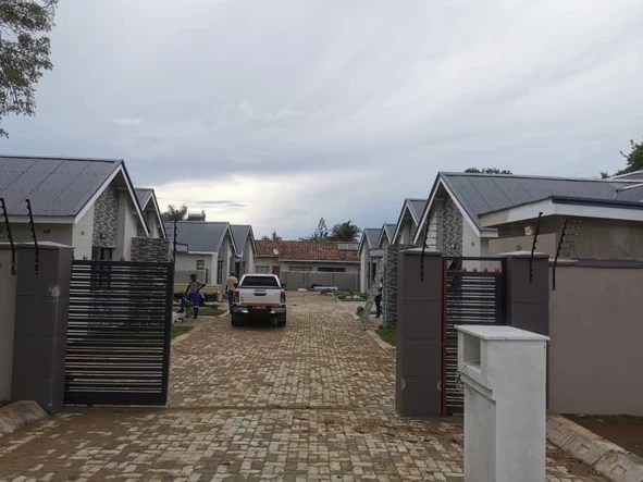 8 Unit Townhouse Complex