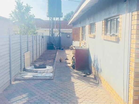 4 Bedroom House