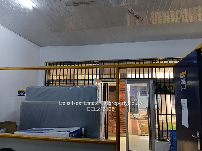 Gweru cbd offices to let