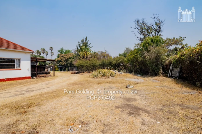 Prime 5,100m² Corner Property with Development Potential (Sole Mandate)
