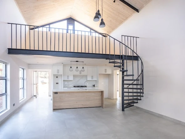 3 Bedroom Flat & Apartment