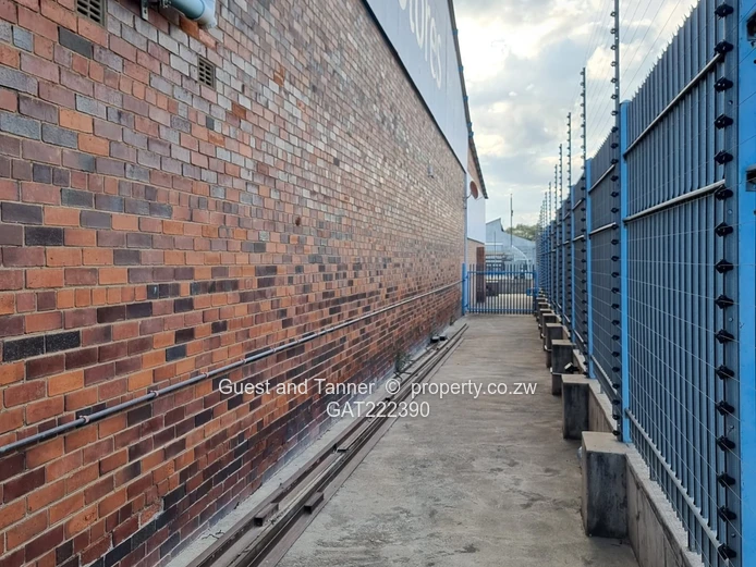  Industrial Property For Sale in Thorngrove, Bulawayo