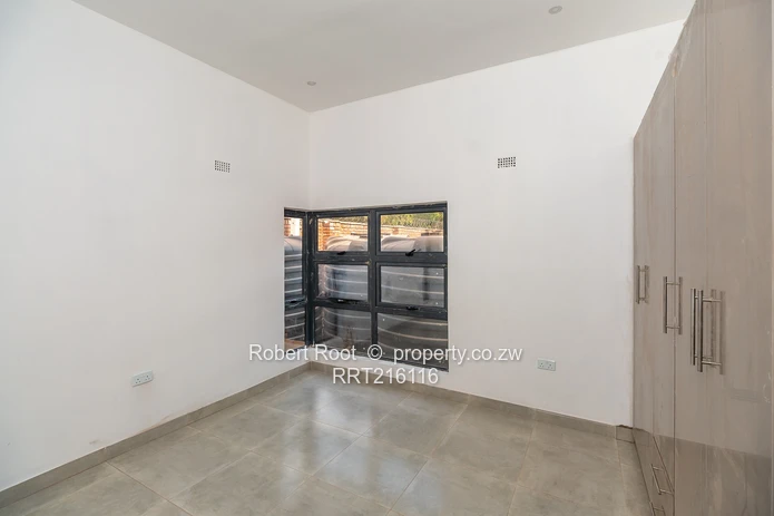 3-Bed Simplex Units with Garden & Borehole