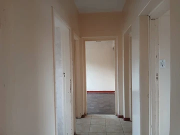 2 Bedroom Flat & Apartment