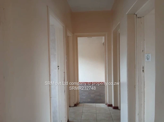 A 2 bedroomed flat to let in Mabelreign 