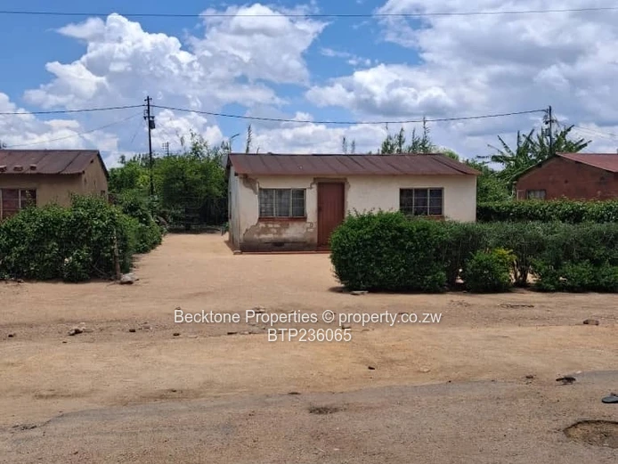 Number 6 house for sale (Sole Mandate)