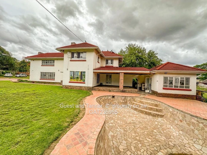 Commercial Property For Rent In Highlands  (Sole Mandate)