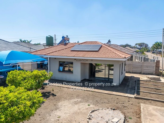 Corner 550m² Stand with Home & Solar in Kutandara